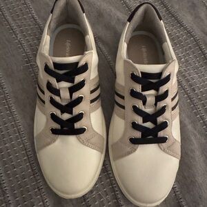 LifeStride Happy Friday Sneaker